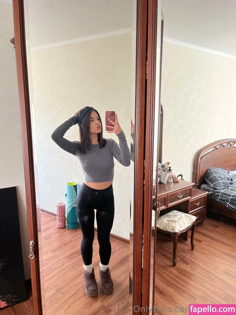 lizzymusi / lizzysx69 Onlyfans Photo Gallery 