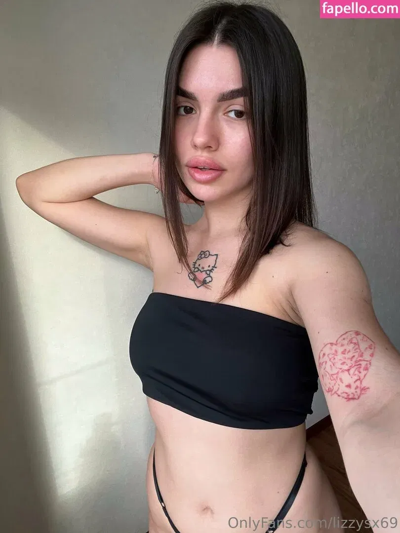 lizzymusi / lizzysx69 Onlyfans Photo Gallery 