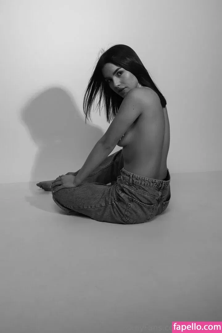 lizzymusi / lizzysx69 Onlyfans Photo Gallery 