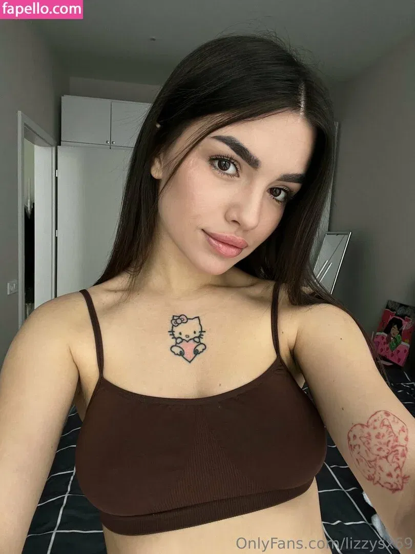 lizzymusi / lizzysx69 Onlyfans Photo Gallery 