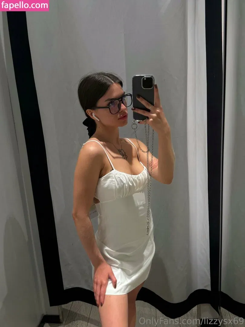 lizzymusi / lizzysx69 Onlyfans Photo Gallery 