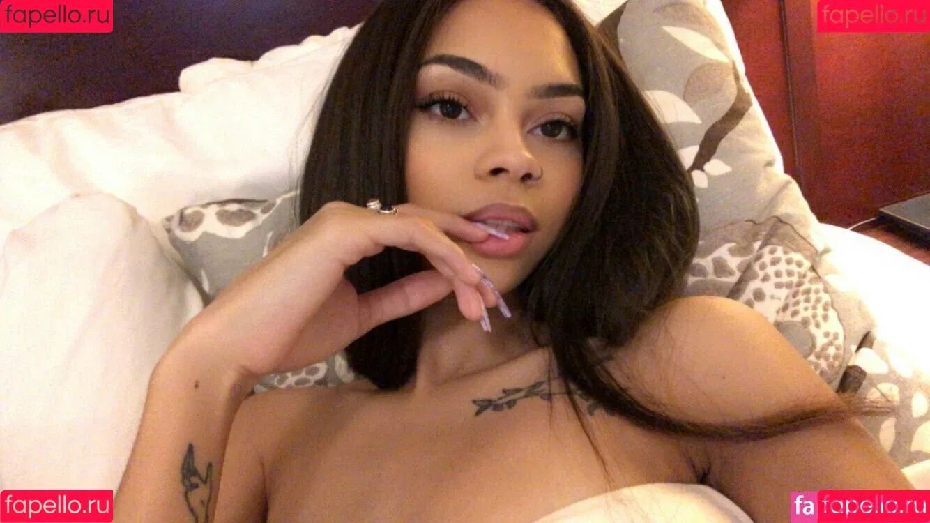 babyalinakay / theplayroom4329 Onlyfans Photo Gallery 