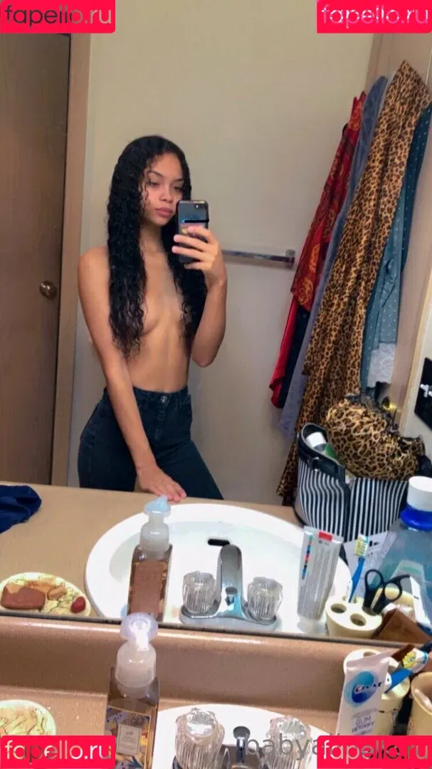 babyalinakay / theplayroom4329 Onlyfans Photo Gallery 