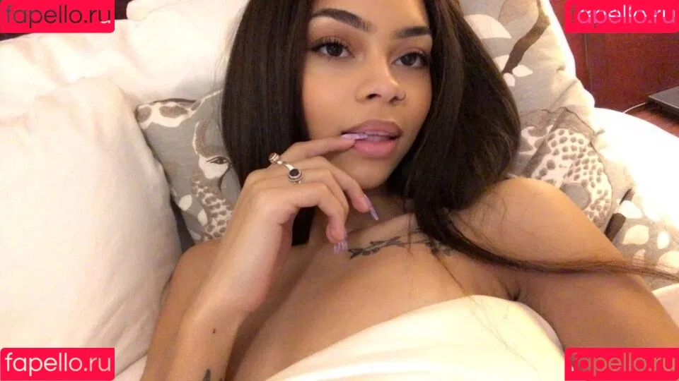 babyalinakay / theplayroom4329 Onlyfans Photo Gallery 