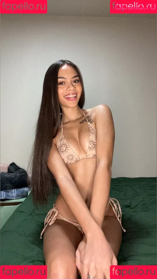 babyalinakay / theplayroom4329 Onlyfans Photo Gallery 