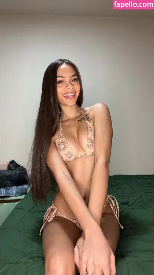 babyalinakay / theplayroom4329 Onlyfans Photo Gallery 