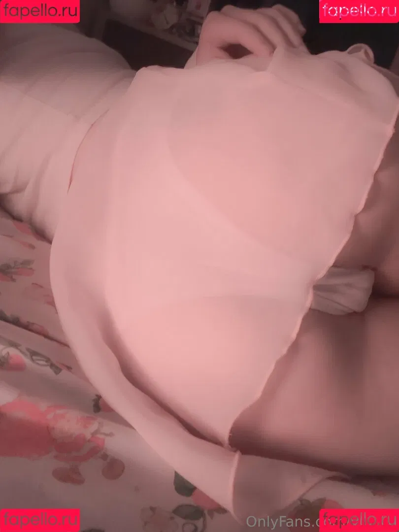 deceasedgrandma / y0zlyn Onlyfans Photo Gallery 