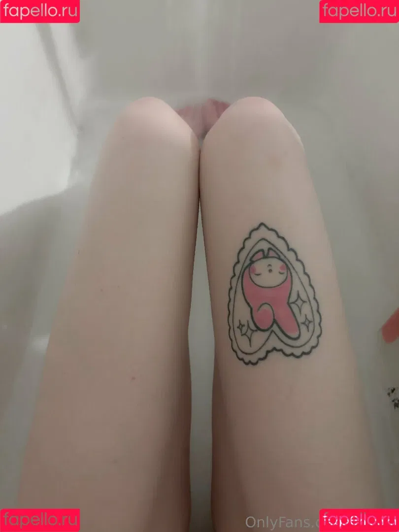 deceasedgrandma / y0zlyn Onlyfans Photo Gallery 