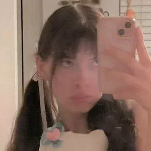 deceasedgrandma / y0zlyn Onlyfans Photo Gallery 