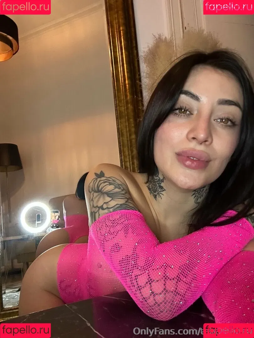 azramedea / azramian Onlyfans Photo Gallery 