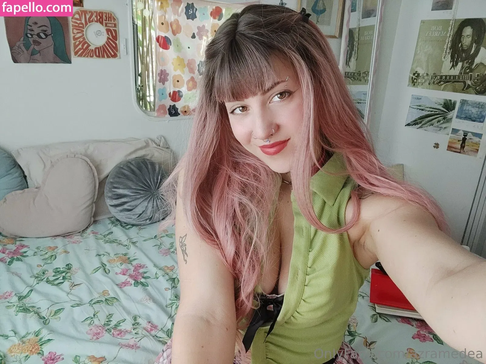 azramedea / azramian Onlyfans Photo Gallery 