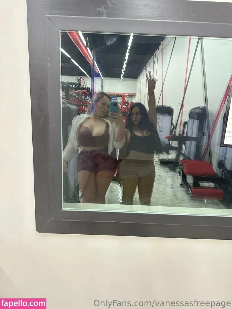 vanessasfreepage / vfreemepicure Onlyfans Photo Gallery 