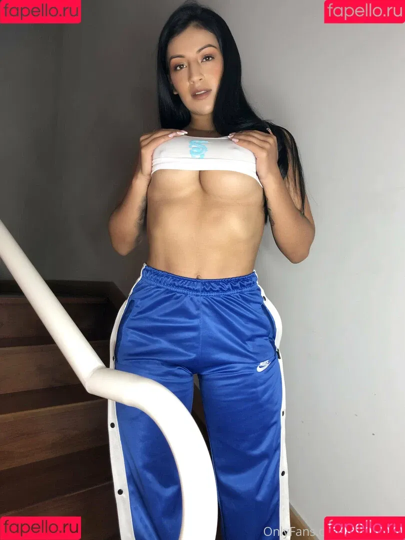 m.h._sky / milenasky Onlyfans Photo Gallery 