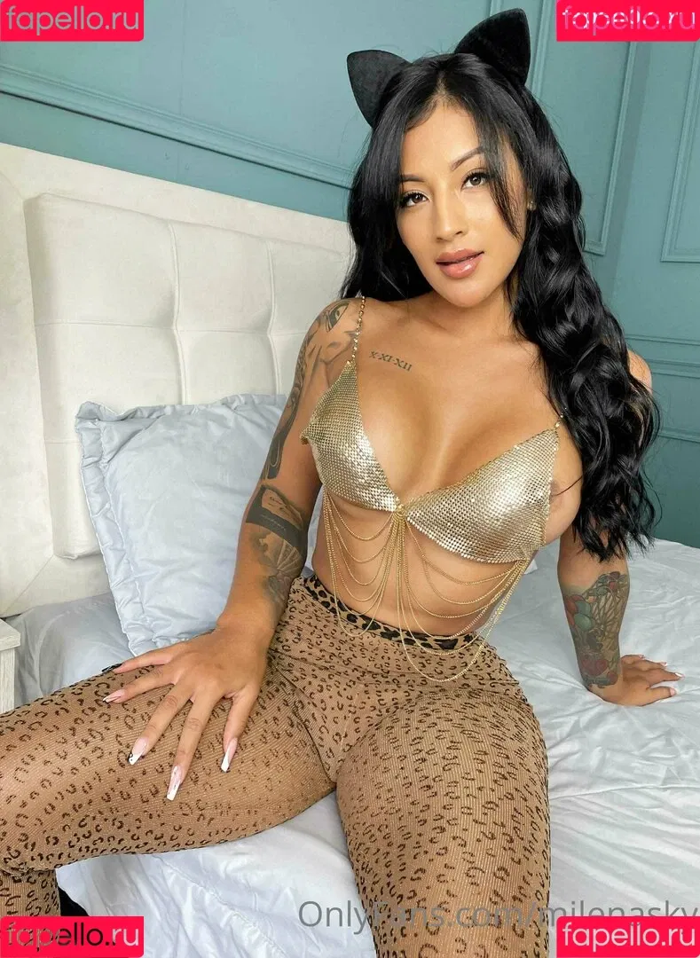 m.h._sky / milenasky Onlyfans Photo Gallery 