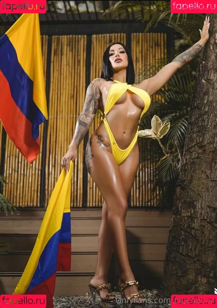 m.h._sky / milenasky Onlyfans Photo Gallery 