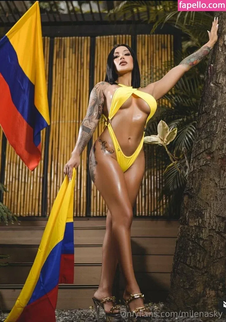 m.h._sky / milenasky Onlyfans Photo Gallery 