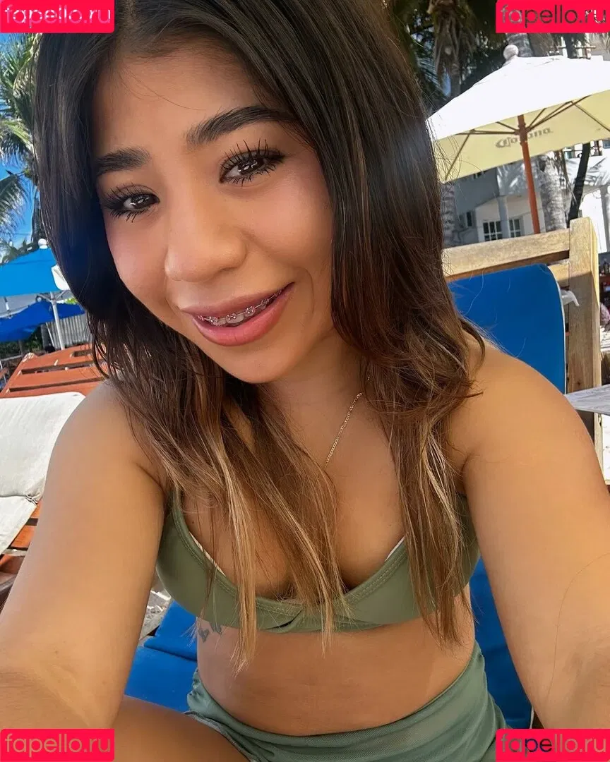itsyunueny / yunuen Onlyfans Photo Gallery 