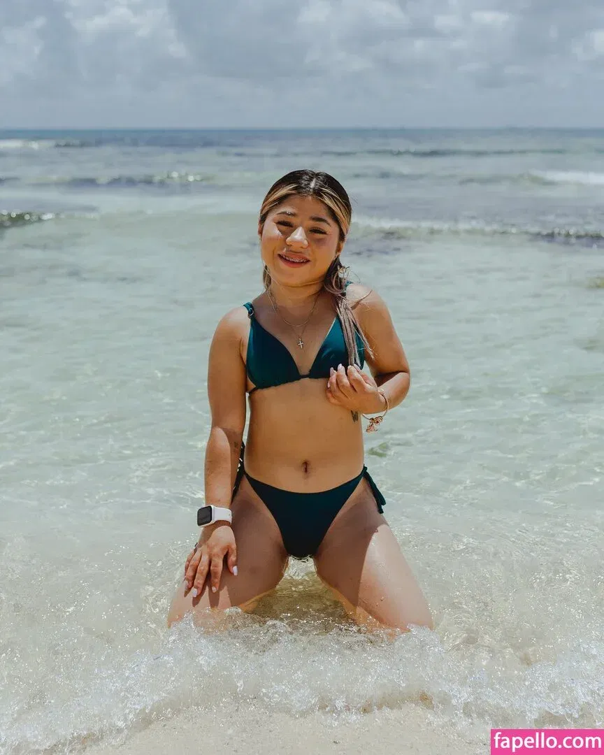 itsyunueny / yunuen Onlyfans Photo Gallery 