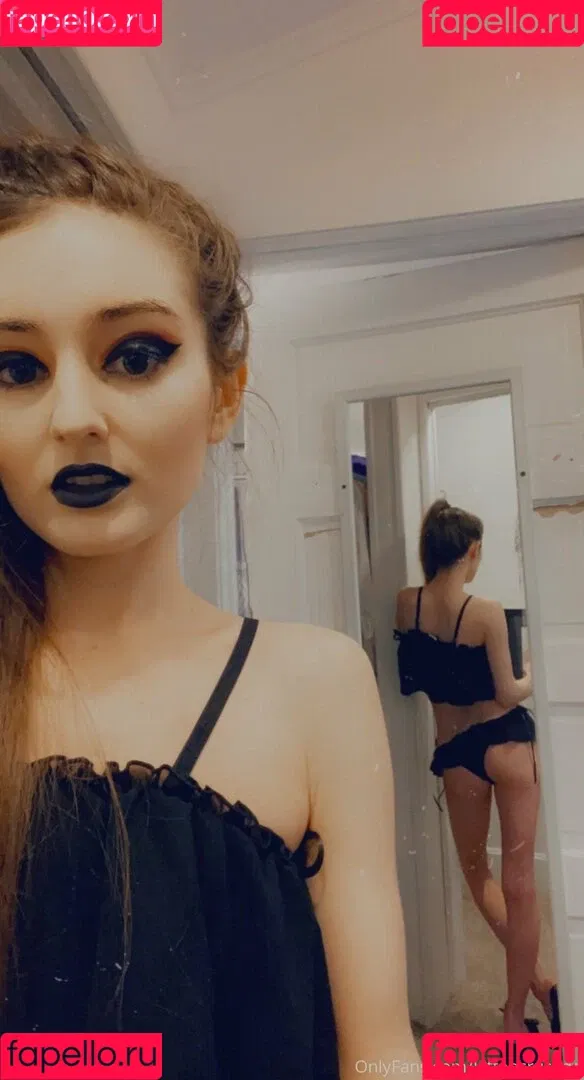 elaine arbor / kitten.crusade / kittencrusade / raccoonqueen__ / wobfet Onlyfans Photo Gallery 