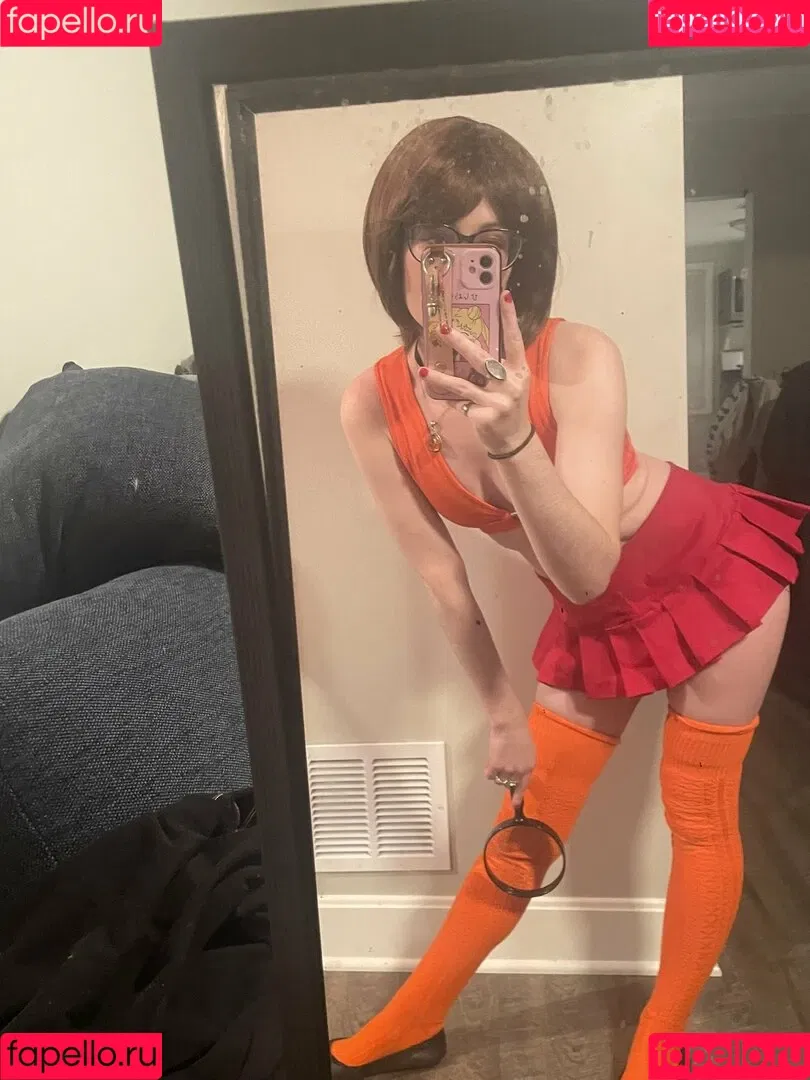 elaine arbor / kitten.crusade / kittencrusade / raccoonqueen__ / wobfet Onlyfans Photo Gallery 