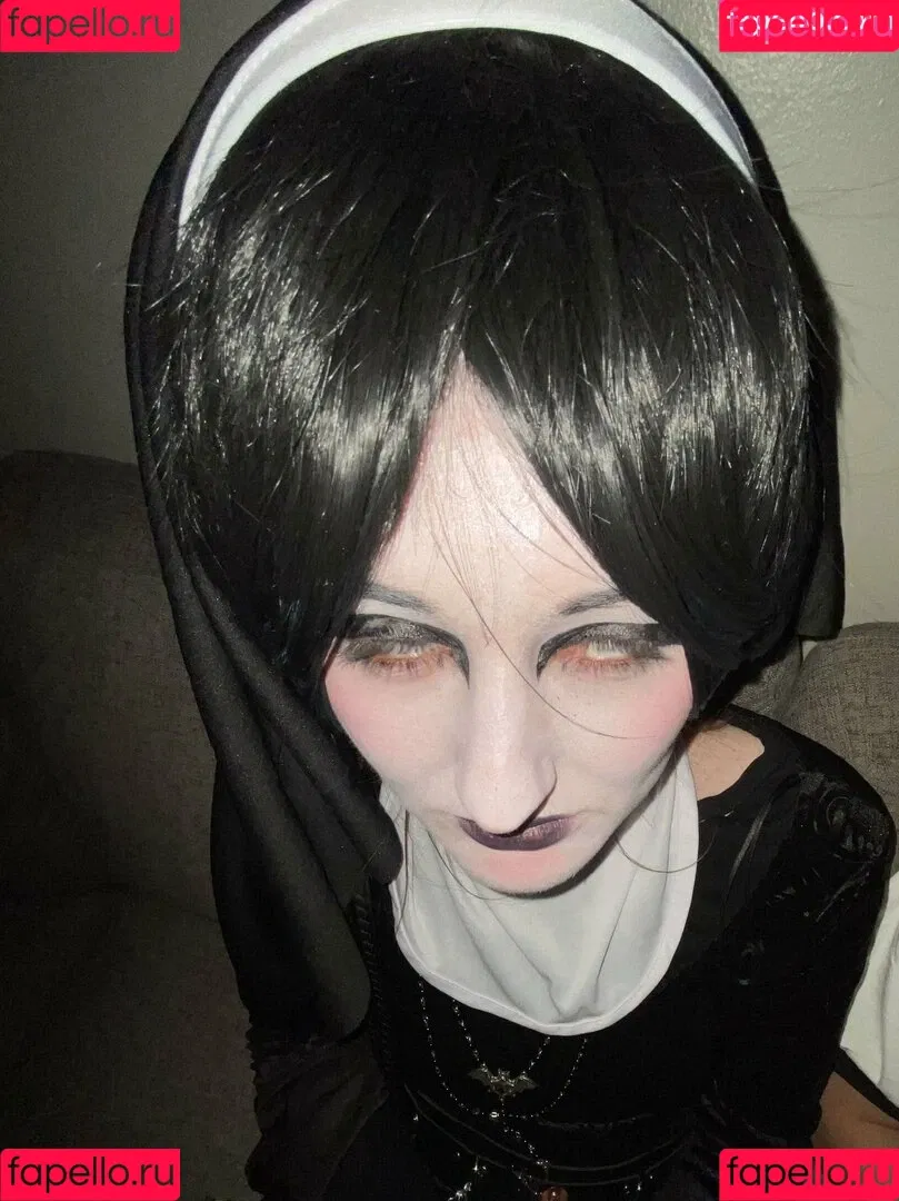 elaine arbor / kitten.crusade / kittencrusade / raccoonqueen__ / wobfet Onlyfans Photo Gallery 