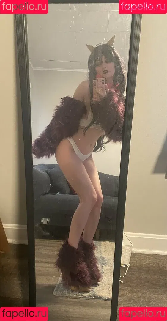 elaine arbor / kitten.crusade / kittencrusade / raccoonqueen__ / wobfet Onlyfans Photo Gallery 