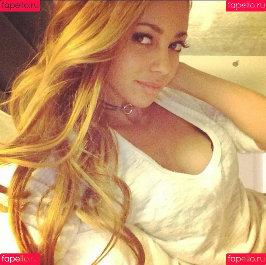 Vanessa Morgan / vanessamorgan Onlyfans Photo Gallery 