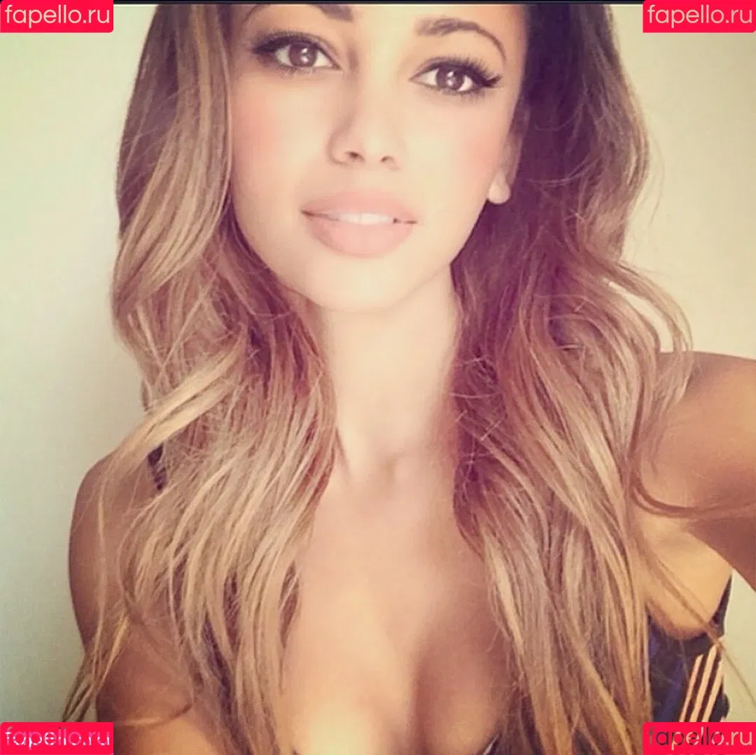 Vanessa Morgan / vanessamorgan Onlyfans Photo Gallery 
