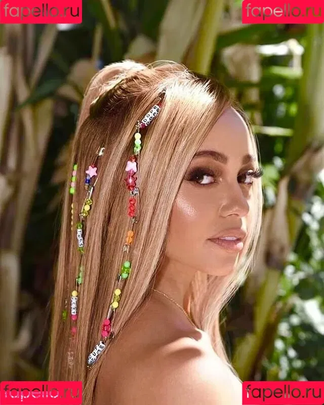 Vanessa Morgan / vanessamorgan Onlyfans Photo Gallery 