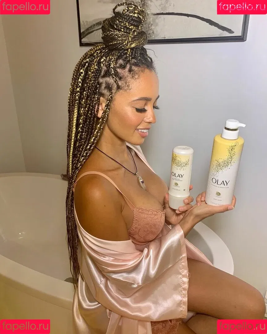Vanessa Morgan / vanessamorgan Onlyfans Photo Gallery 