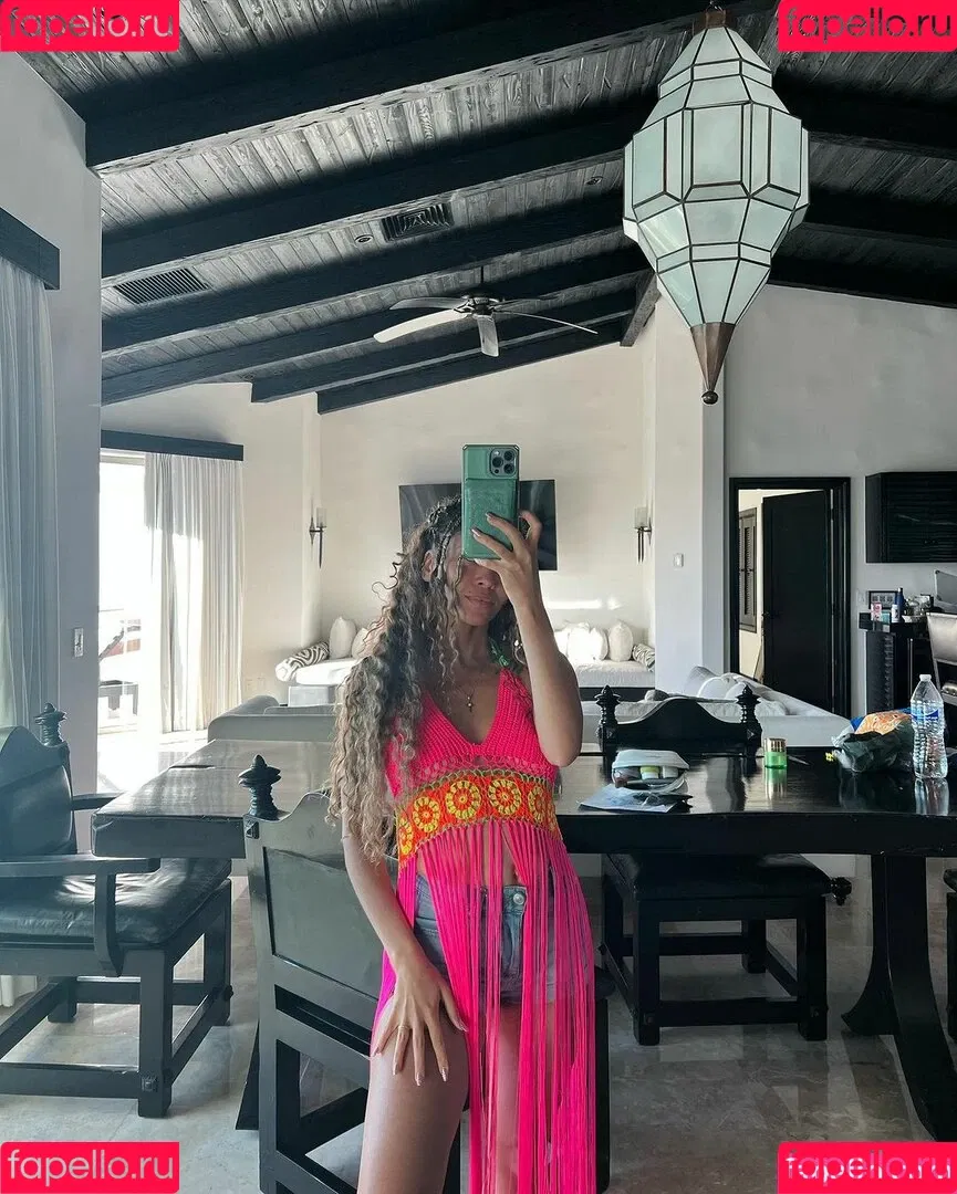 Vanessa Morgan / vanessamorgan Onlyfans Photo Gallery 
