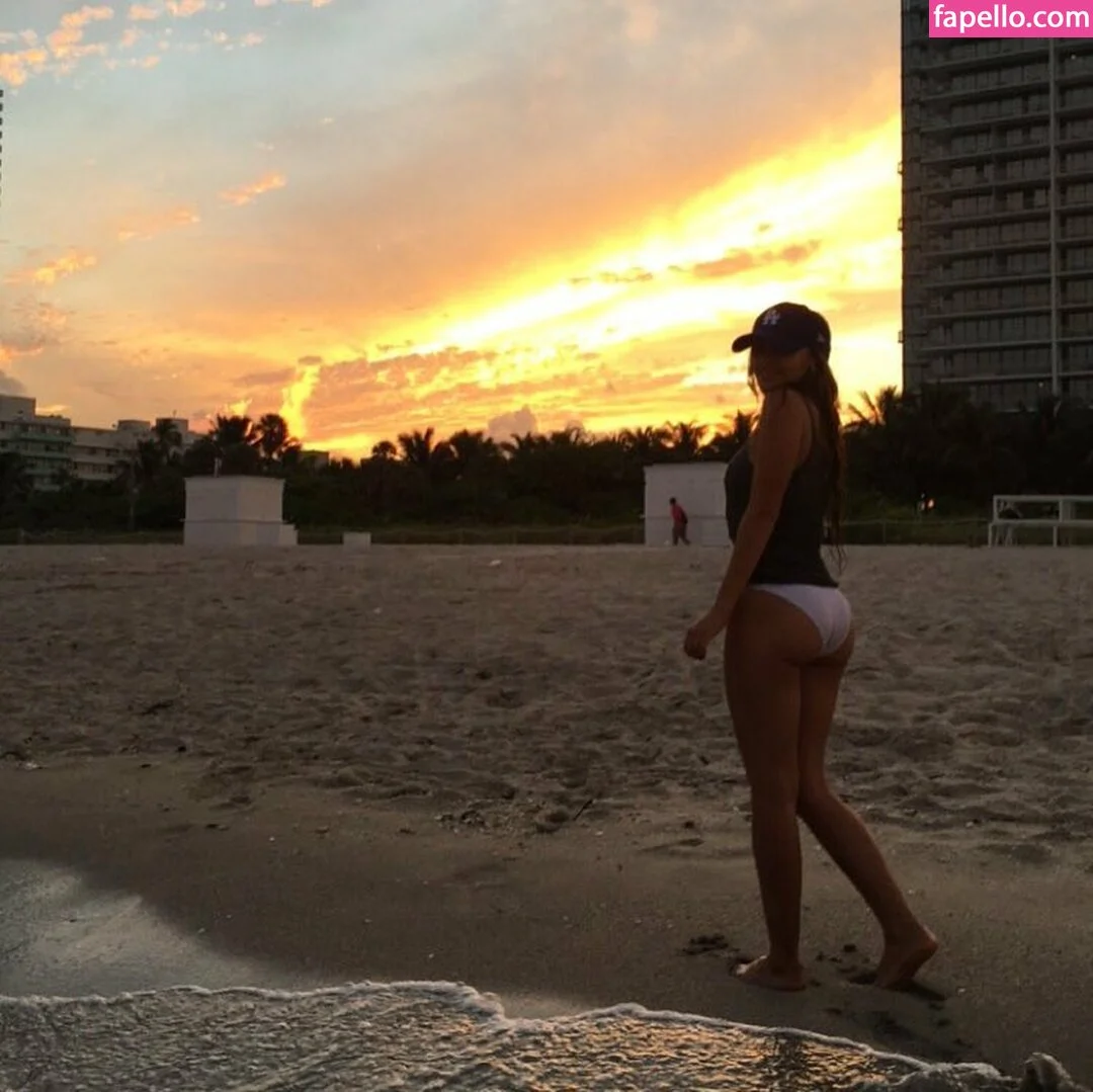 Vanessa Morgan / vanessamorgan Onlyfans Photo Gallery 