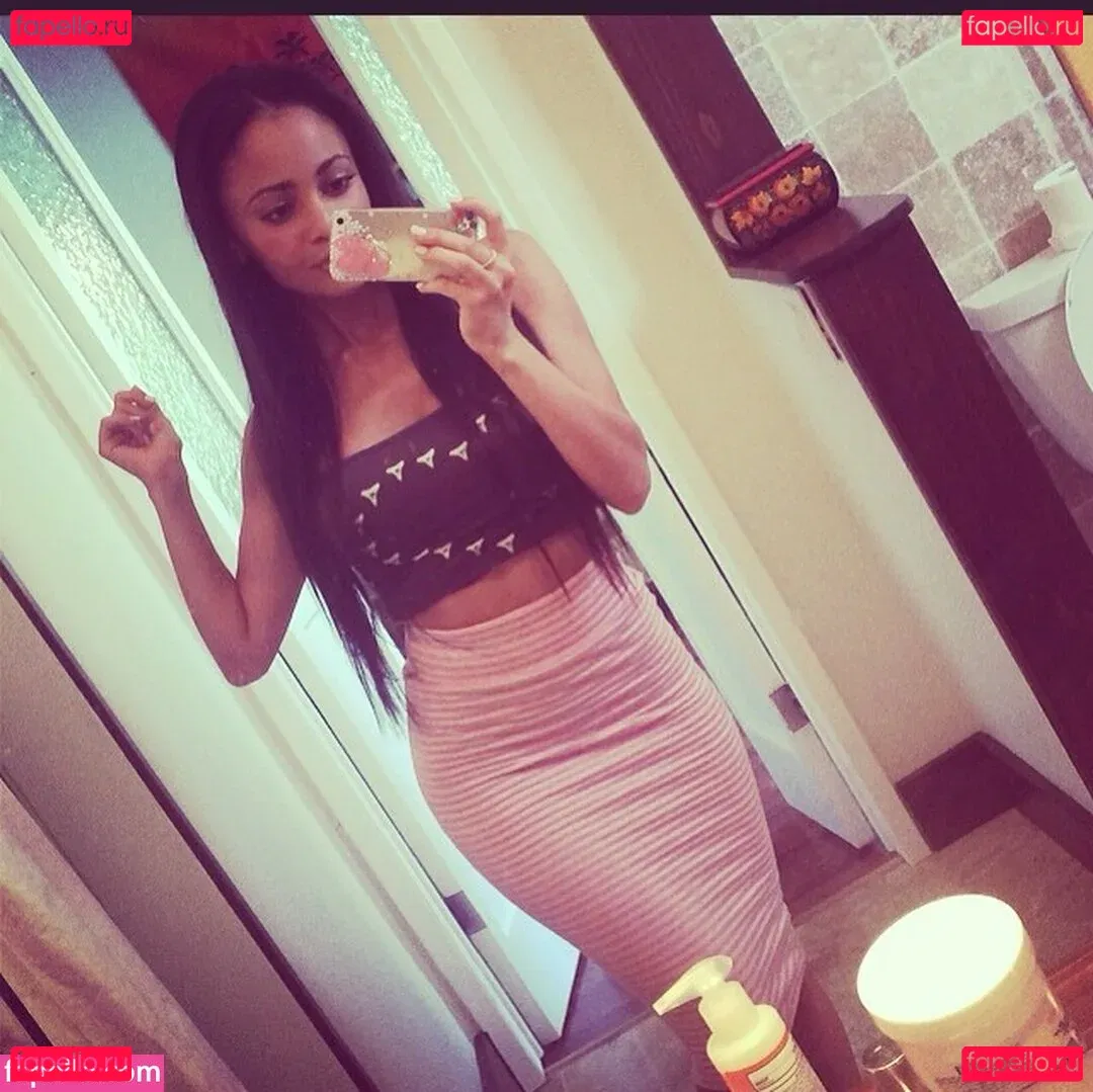Vanessa Morgan / vanessamorgan Onlyfans Photo Gallery 