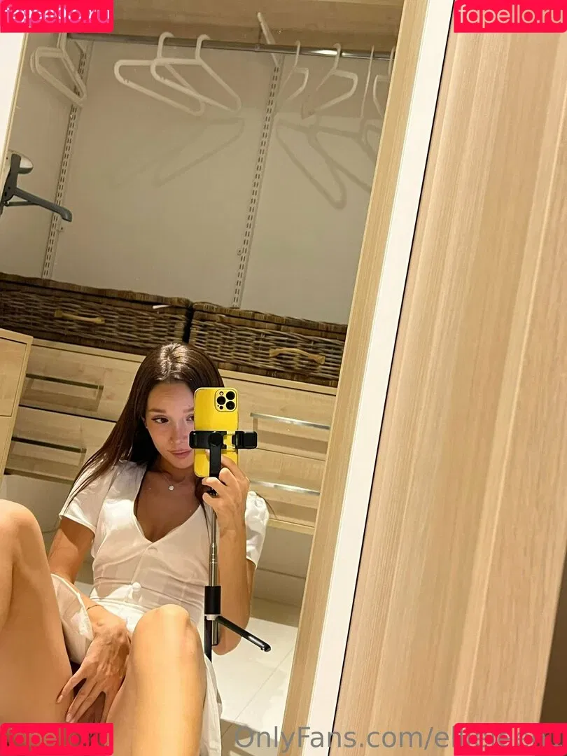 ellieleen / ellieleen1 / itsnoteliieleen Onlyfans Photo Gallery 