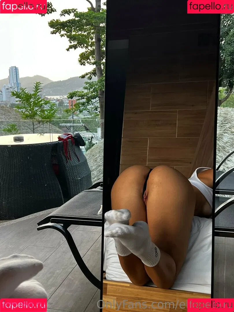 ellieleen / ellieleen1 / itsnoteliieleen Onlyfans Photo Gallery 
