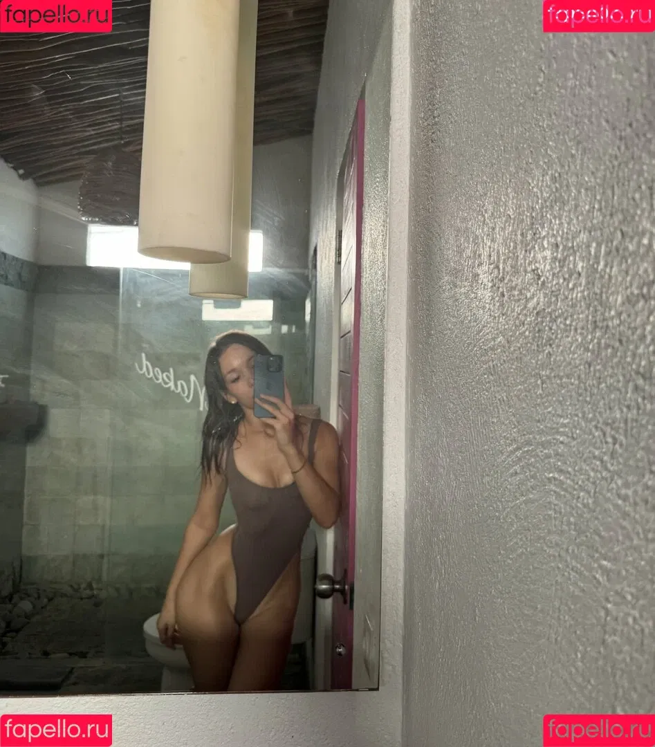 ellieleen / ellieleen1 / itsnoteliieleen Onlyfans Photo Gallery 