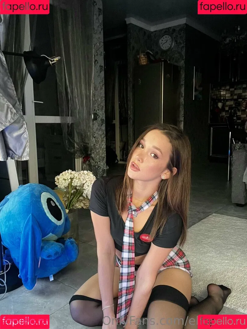 ellieleen / ellieleen1 / itsnoteliieleen Onlyfans Photo Gallery 