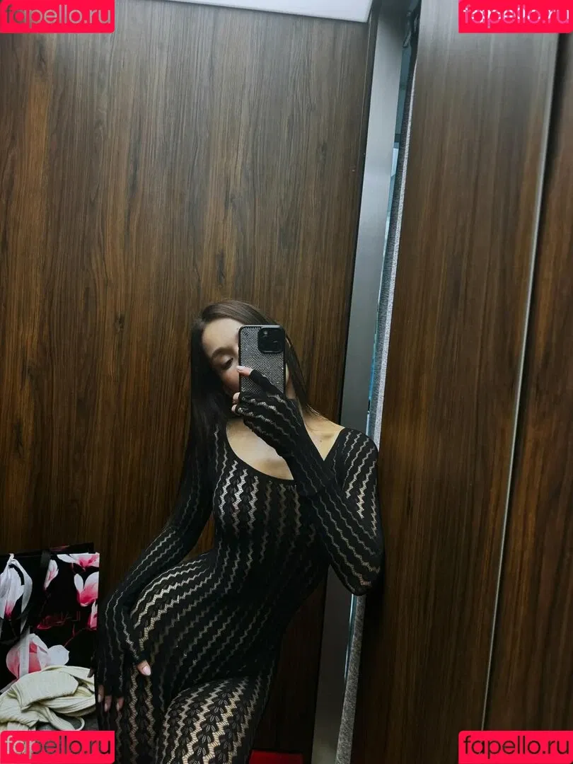 ellieleen / ellieleen1 / itsnoteliieleen Onlyfans Photo Gallery 