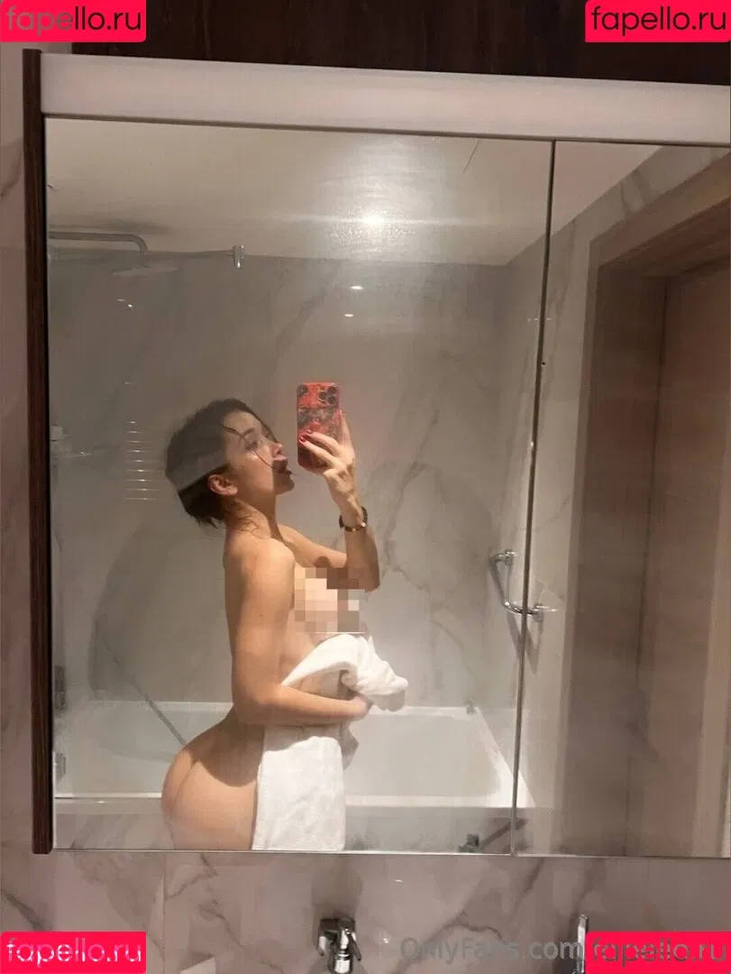 ellieleen / ellieleen1 / itsnoteliieleen Onlyfans Photo Gallery 