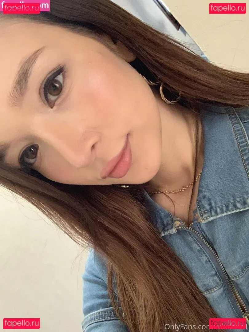 ellieleen / ellieleen1 / itsnoteliieleen Onlyfans Photo Gallery 