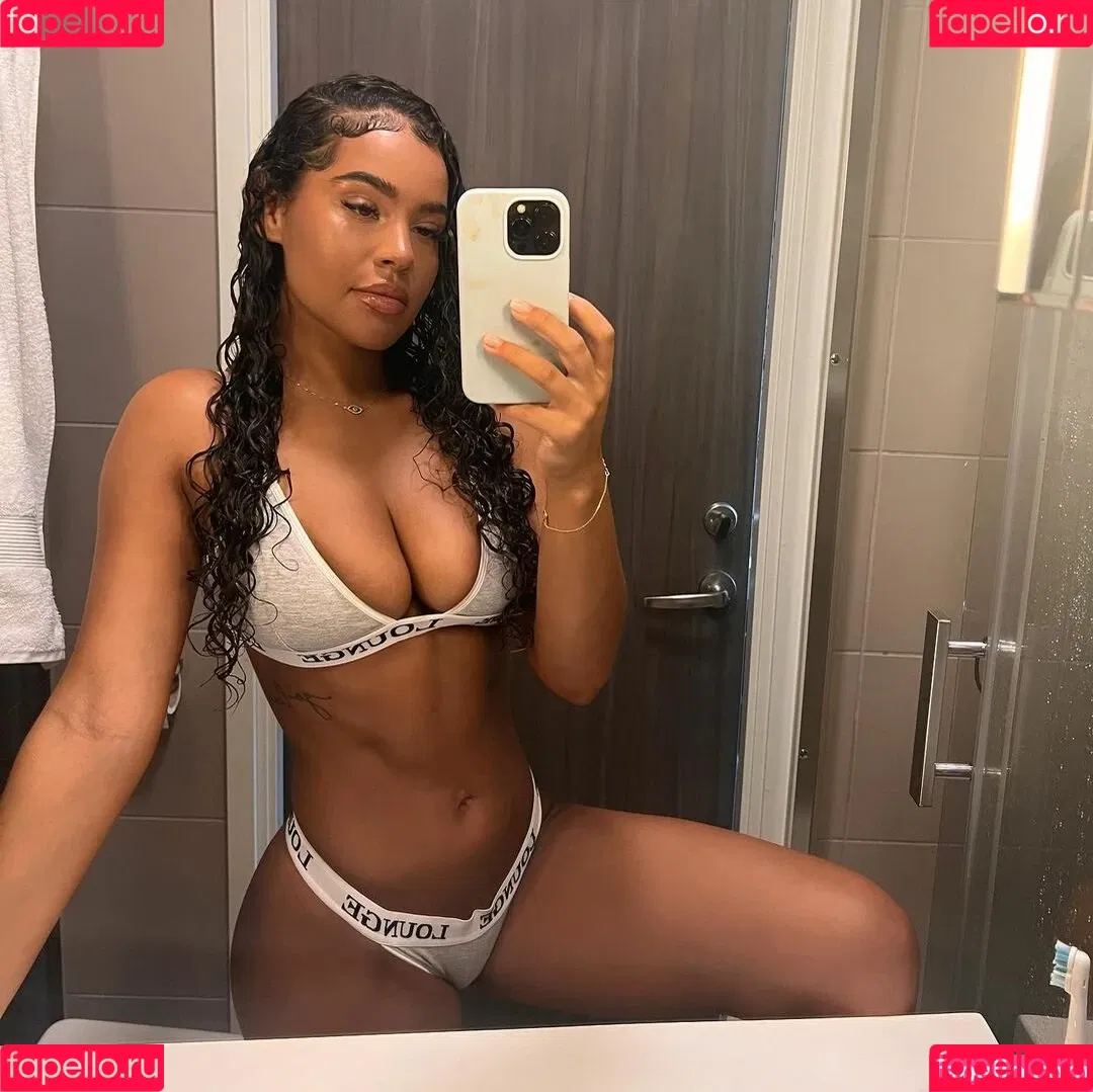Malaika Terry / malaikaterry / malaikaterryy Onlyfans Photo Gallery 