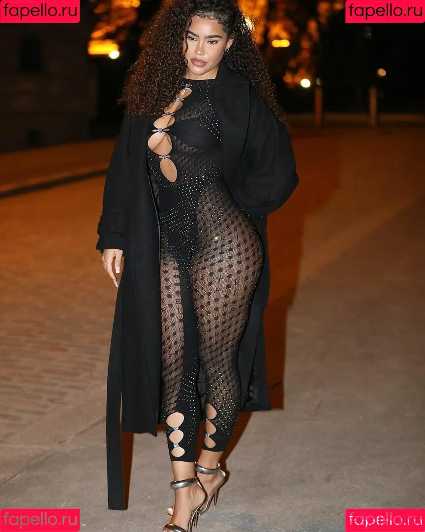 Malaika Terry / malaikaterry / malaikaterryy Onlyfans Photo Gallery 