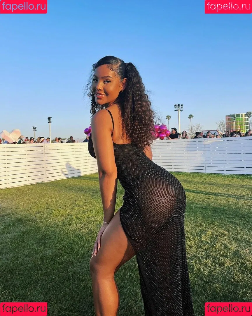 Malaika Terry / malaikaterry / malaikaterryy Onlyfans Photo Gallery 