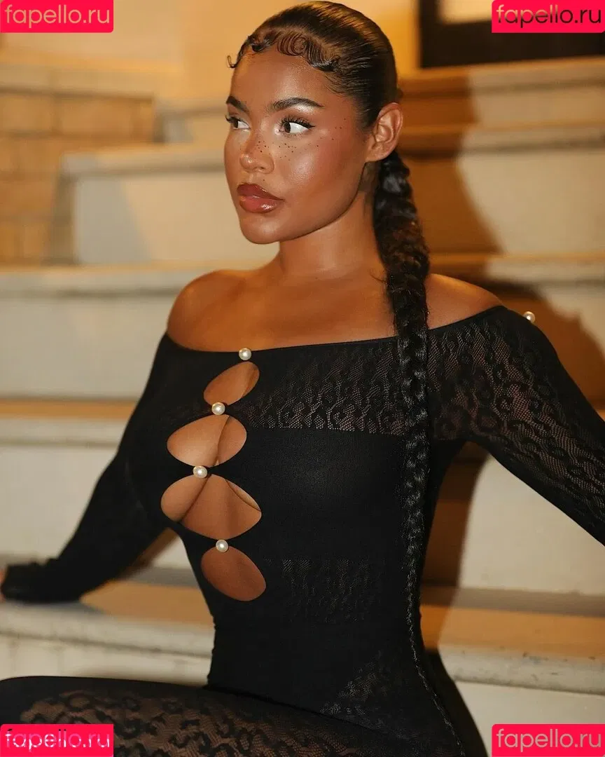 Malaika Terry / malaikaterry / malaikaterryy Onlyfans Photo Gallery 