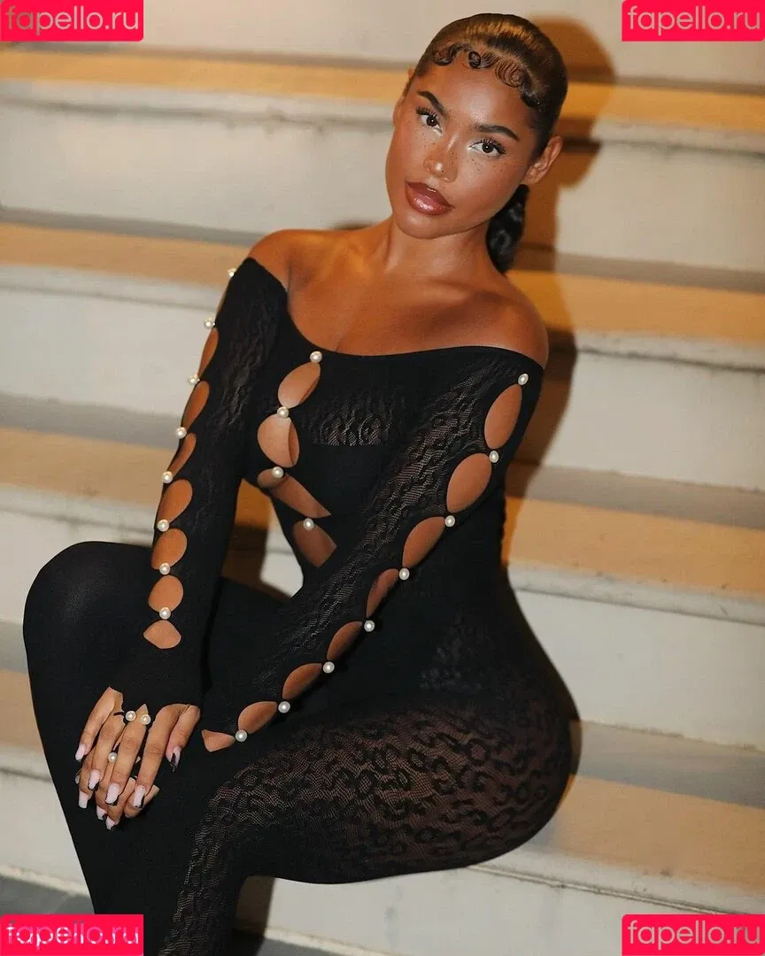 Malaika Terry / malaikaterry / malaikaterryy Onlyfans Photo Gallery 