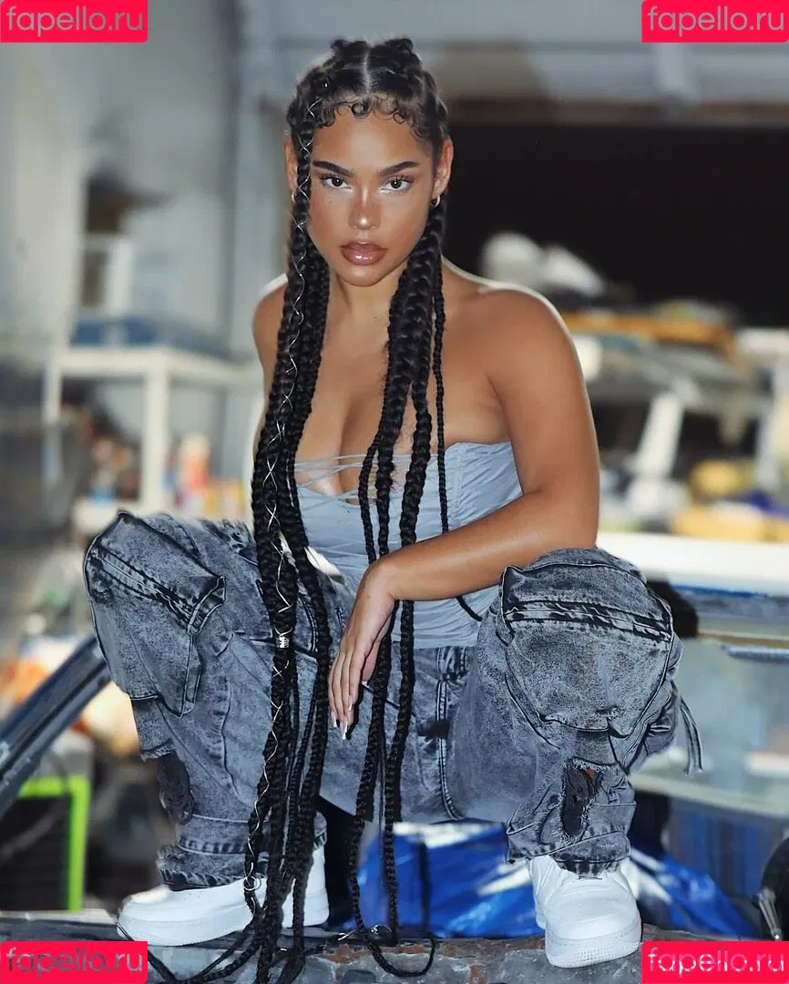 Malaika Terry / malaikaterry / malaikaterryy Onlyfans Photo Gallery 