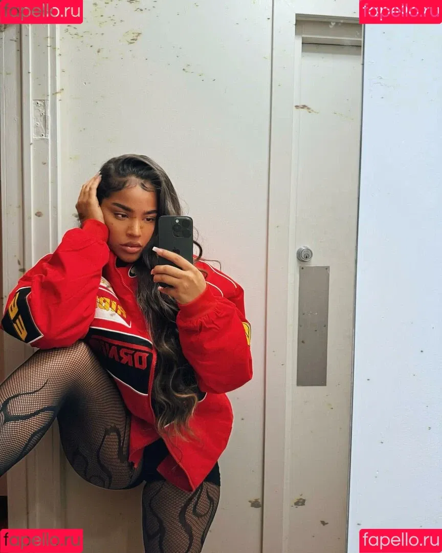 Malaika Terry / malaikaterry / malaikaterryy Onlyfans Photo Gallery 