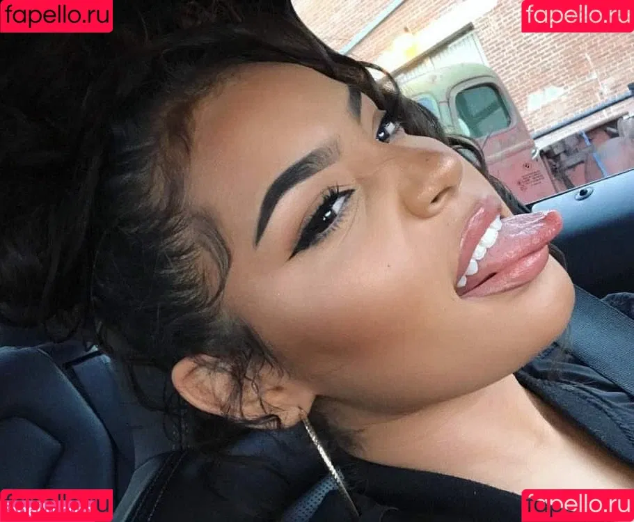 Malaika Terry / malaikaterry / malaikaterryy Onlyfans Photo Gallery 