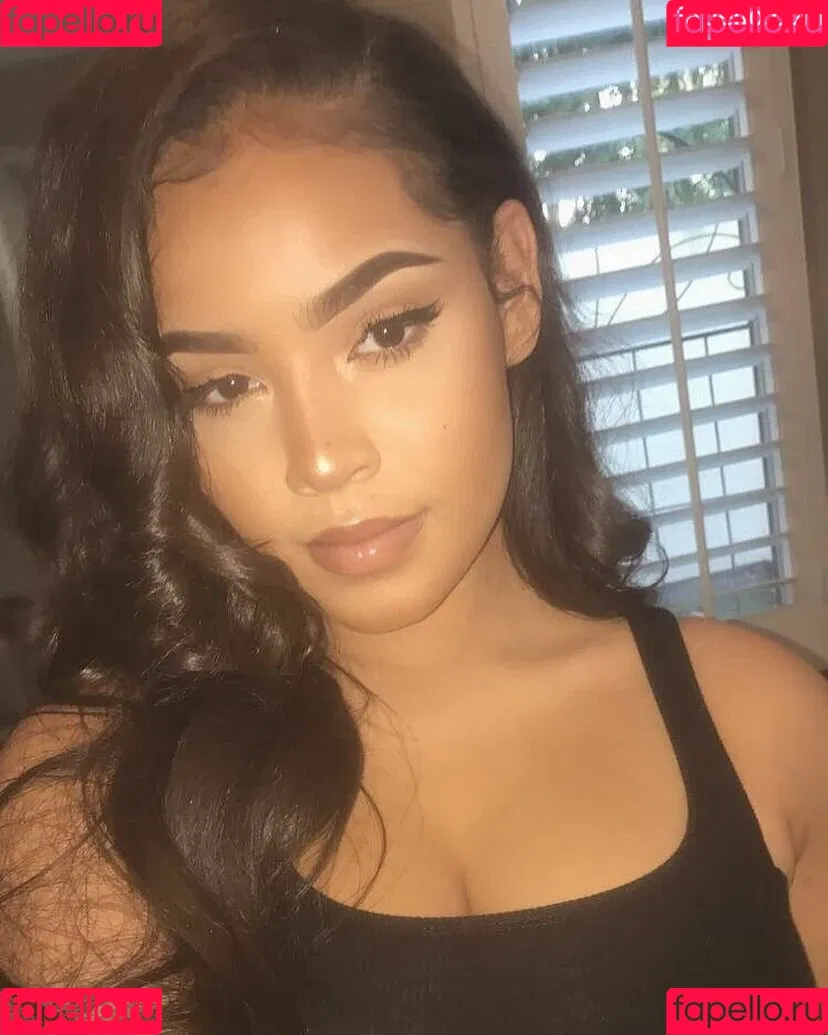 Malaika Terry / malaikaterry / malaikaterryy Onlyfans Photo Gallery 