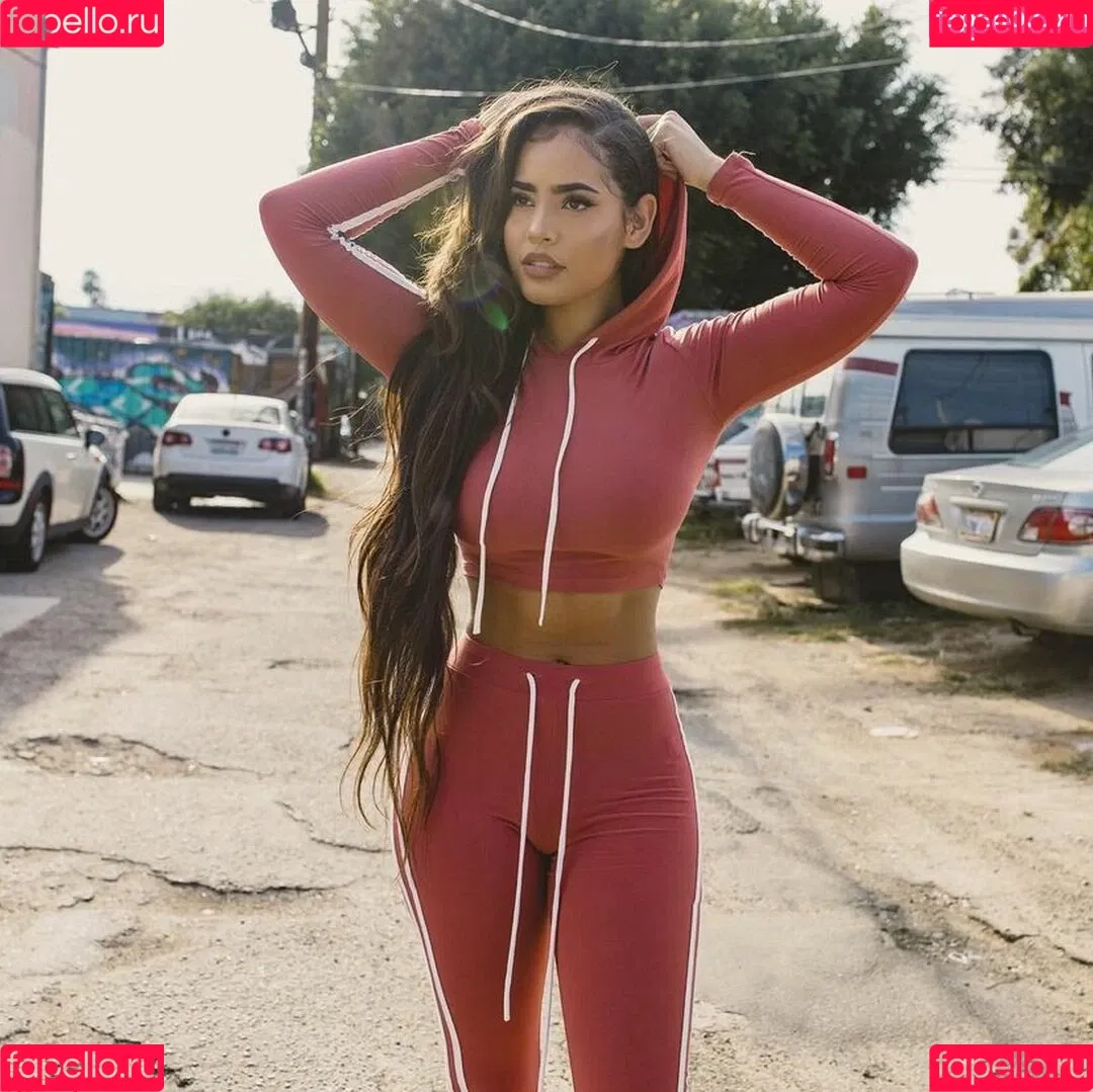 Malaika Terry / malaikaterry / malaikaterryy Onlyfans Photo Gallery 